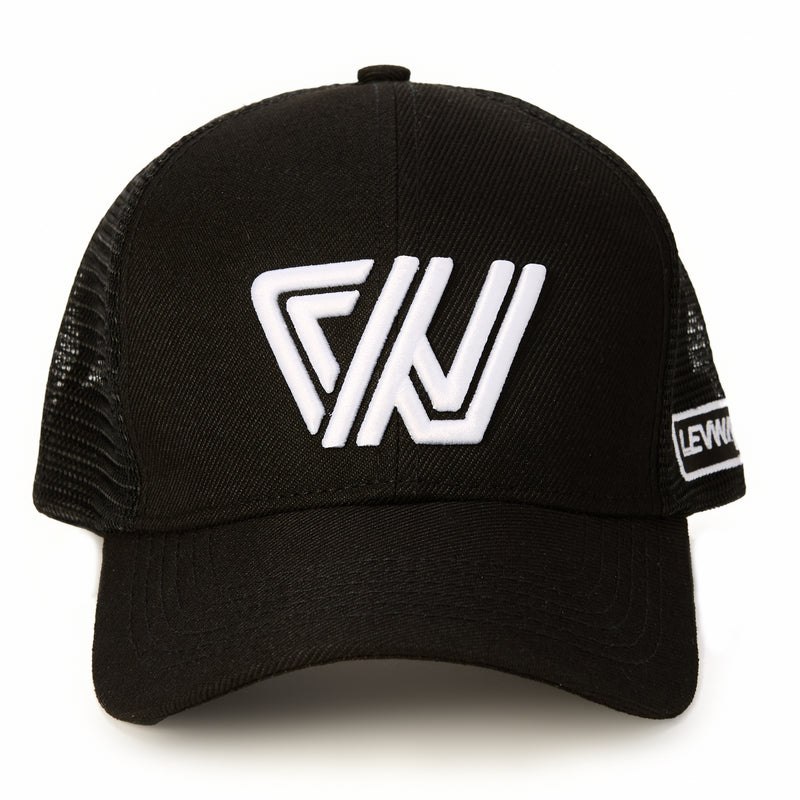 Boné Preto com Branco