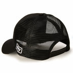 Boné Preto com Branco